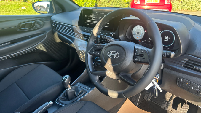 Hyundai i20 1.0T GDi 90 Black Line 5dr Petrol Hatchback - Image 11